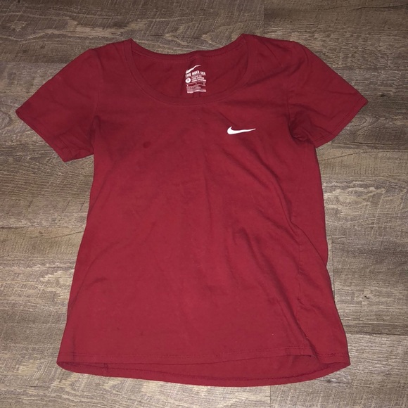 Juniors fit Nike t size small